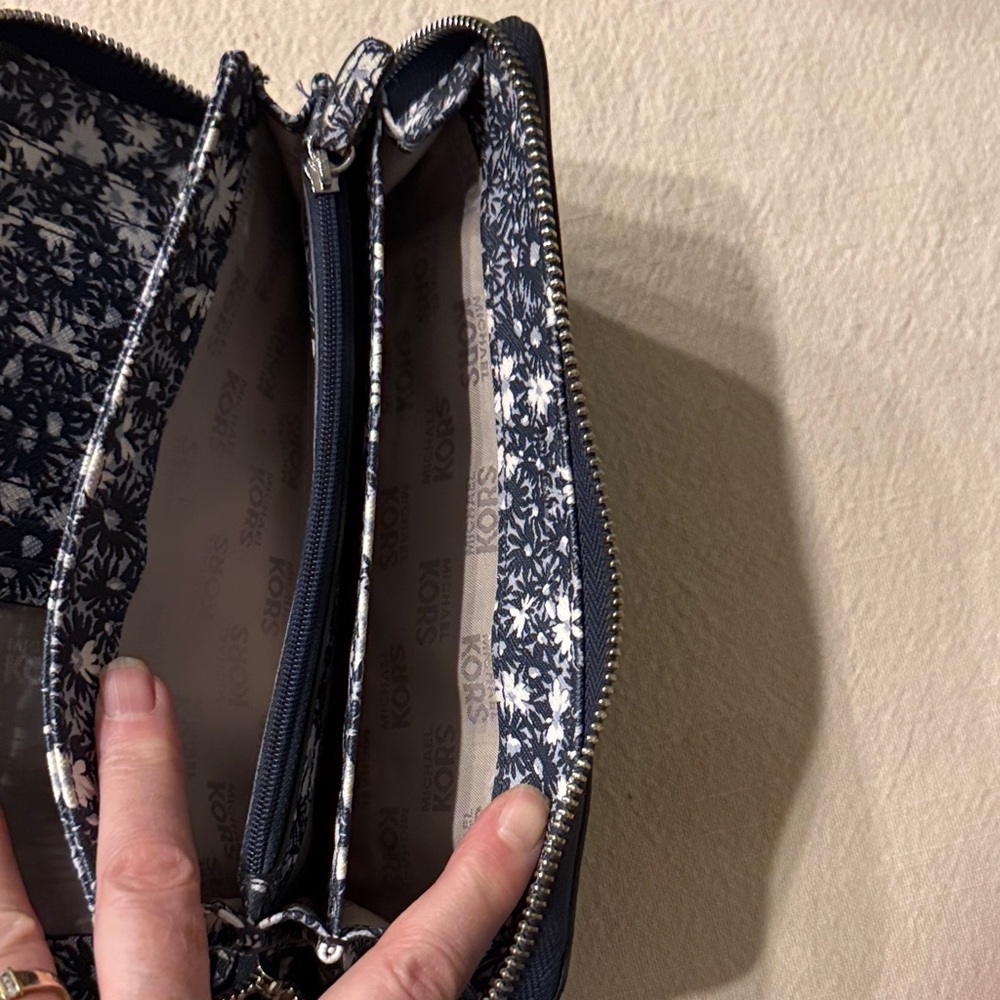 Navy Blue Wallet - Picture 5 of 6